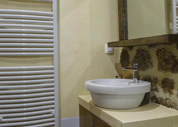 γήλοφος بيت للعطل أنو تريكالا